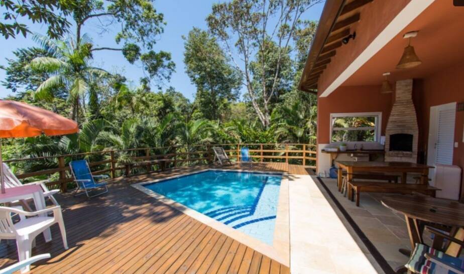 Casa 4 dormitórios com piscina - Praia Morro do Félix Ubatuba Litoral Norte