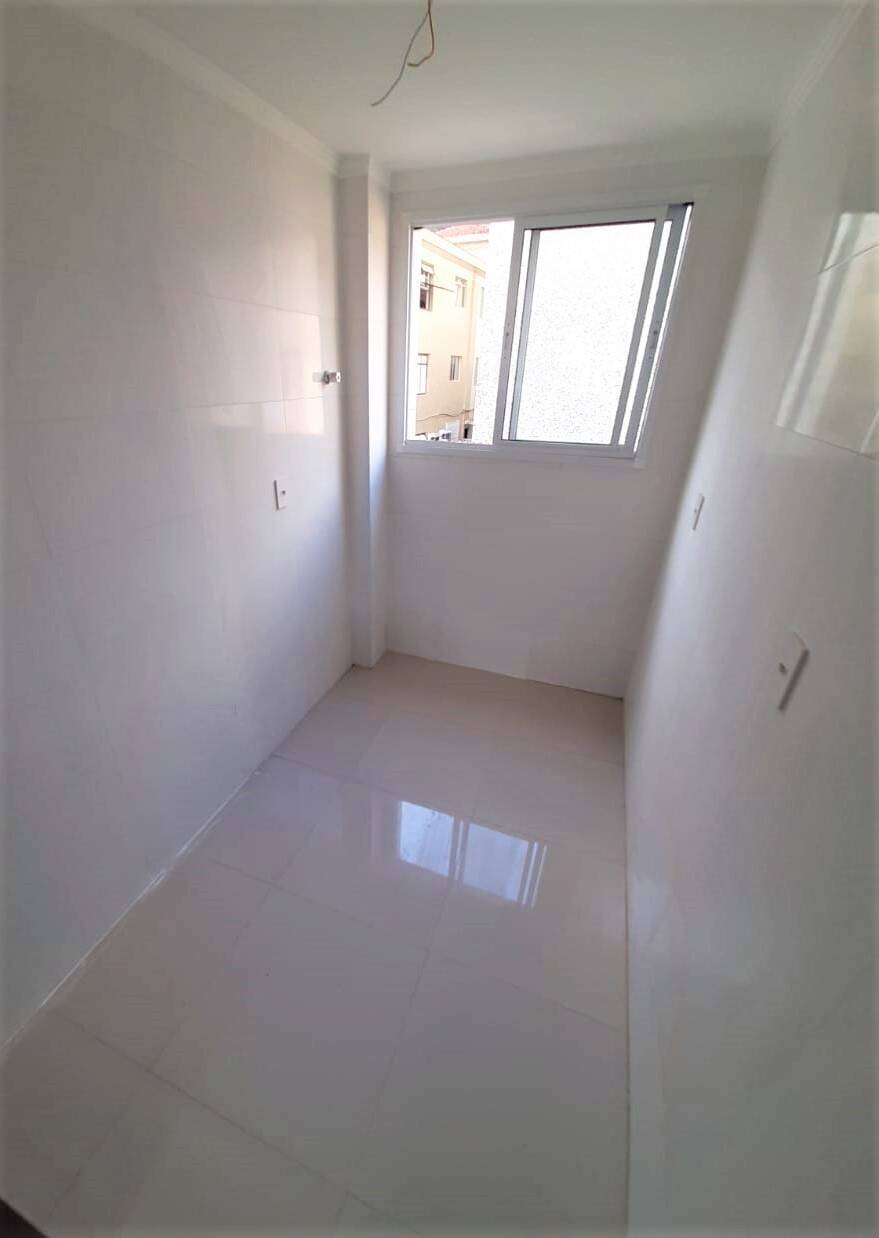 Casa (Triplex) - 3 dormitórios - Terraço - 2 vagas de garagem - Santos