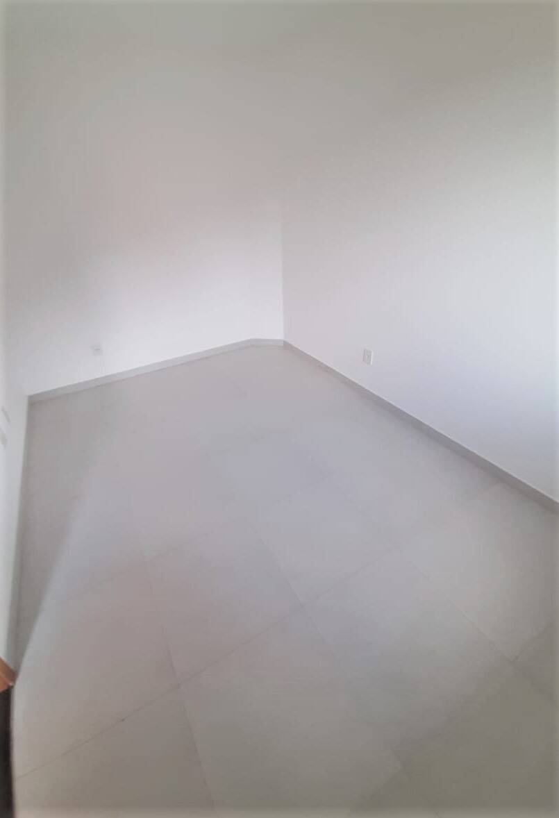 Casa (Triplex) - 3 dormitórios - Terraço - 2 vagas de garagem - Santos