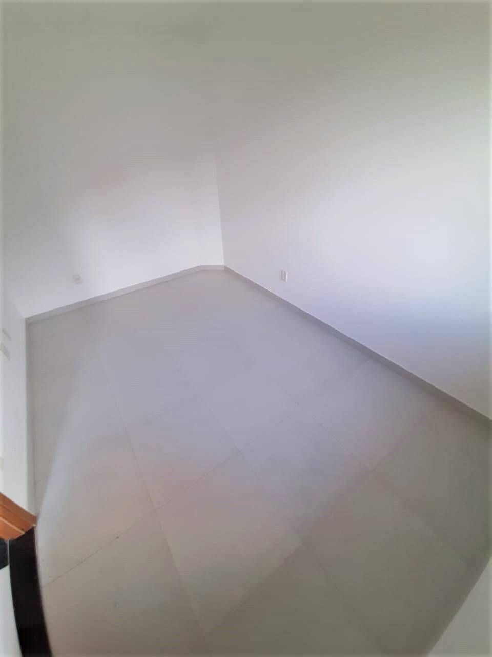 Casa (Triplex) - 3 dormitórios - Terraço - 2 vagas de garagem - Santos