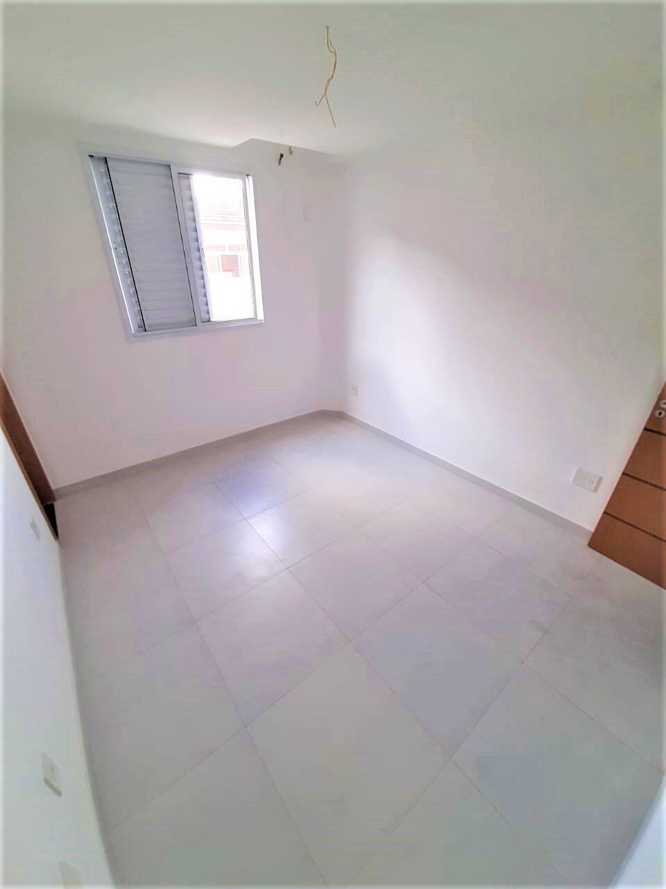 Casa (Triplex) - 3 dormitórios - Terraço - 2 vagas de garagem - Santos
