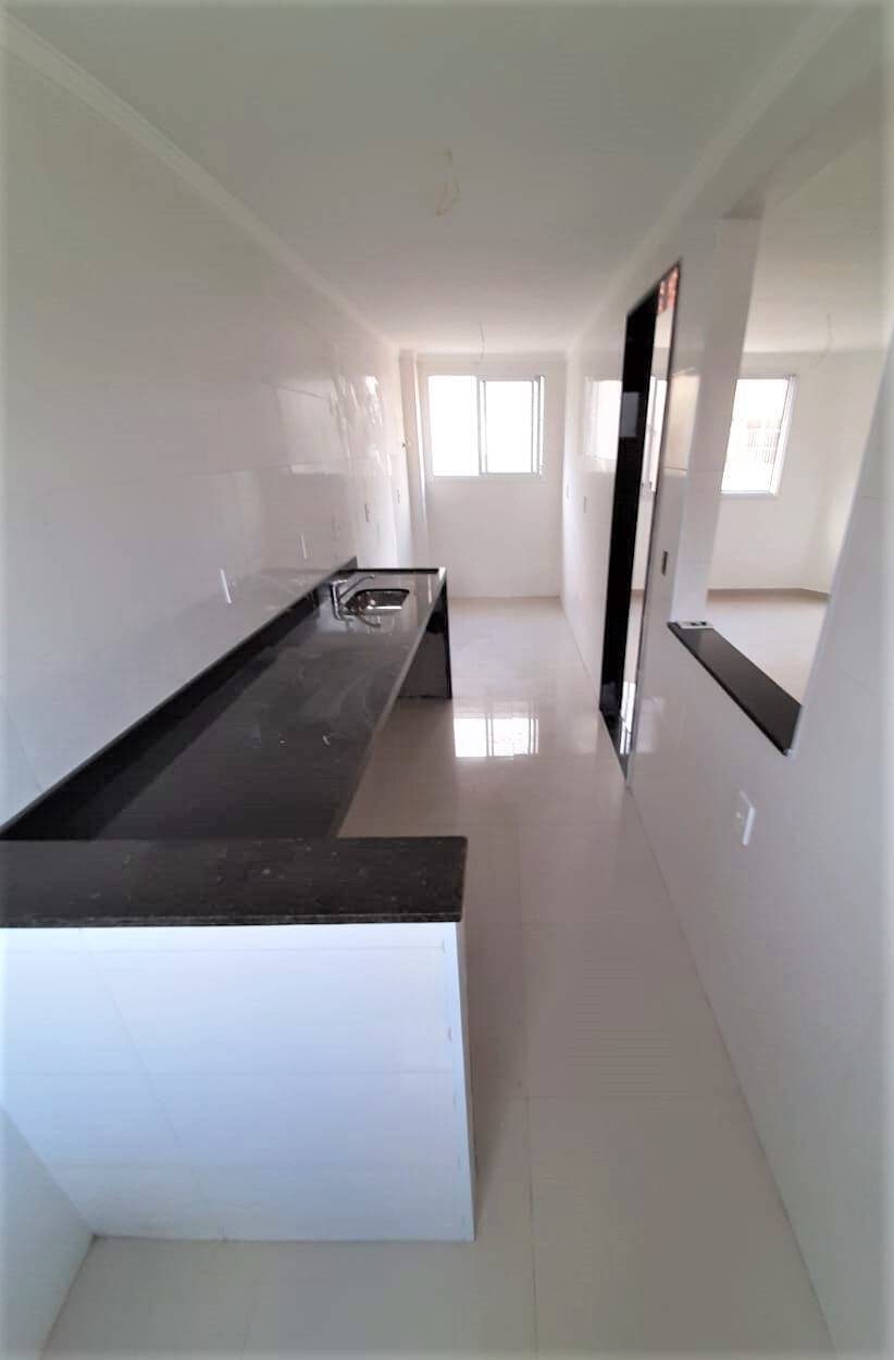 Casa (Triplex) - 3 dormitórios - Terraço - 2 vagas de garagem - Santos