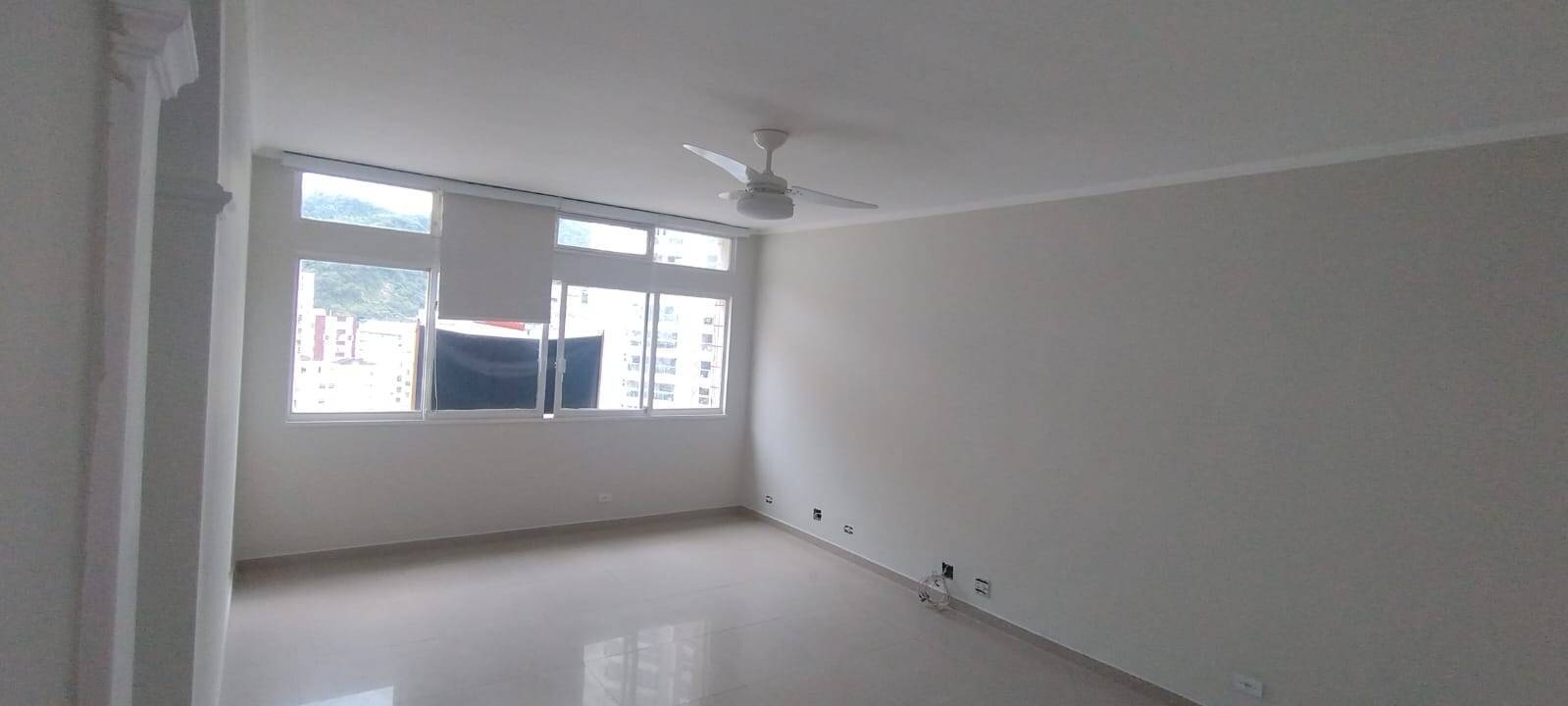 2 Dormitórios Pé na areia José Menino Santos