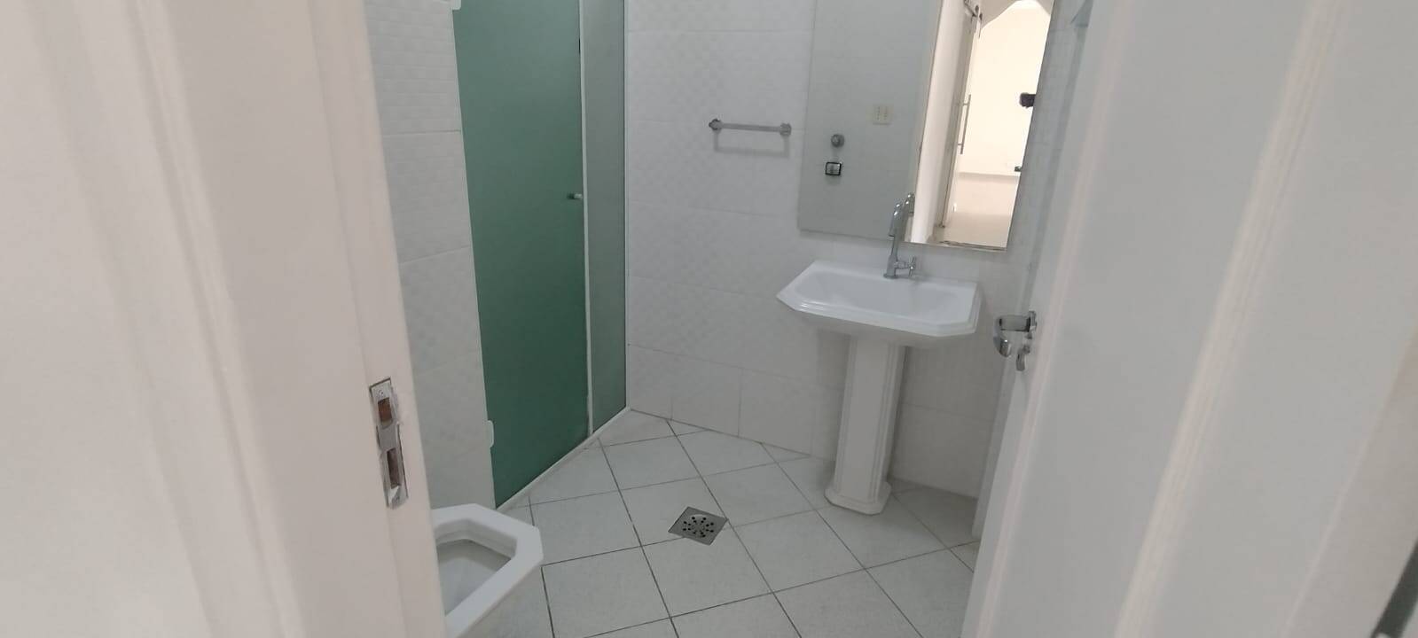 2 Dormitórios Pé na areia José Menino Santos