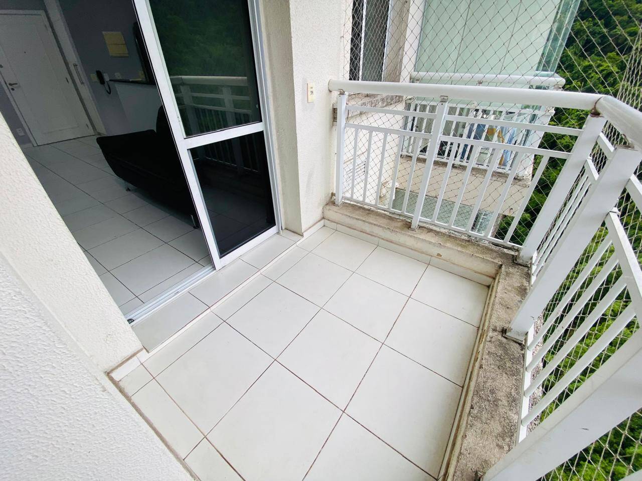 Vende apartamento no Acquaplay 2 quartos, lazer em Santos