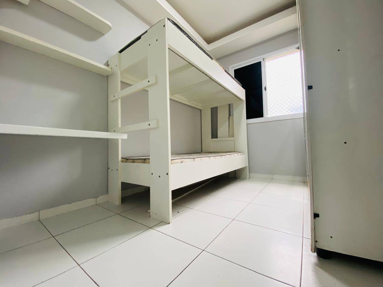 Vende apartamento no Acquaplay 2 quartos, lazer em Santos