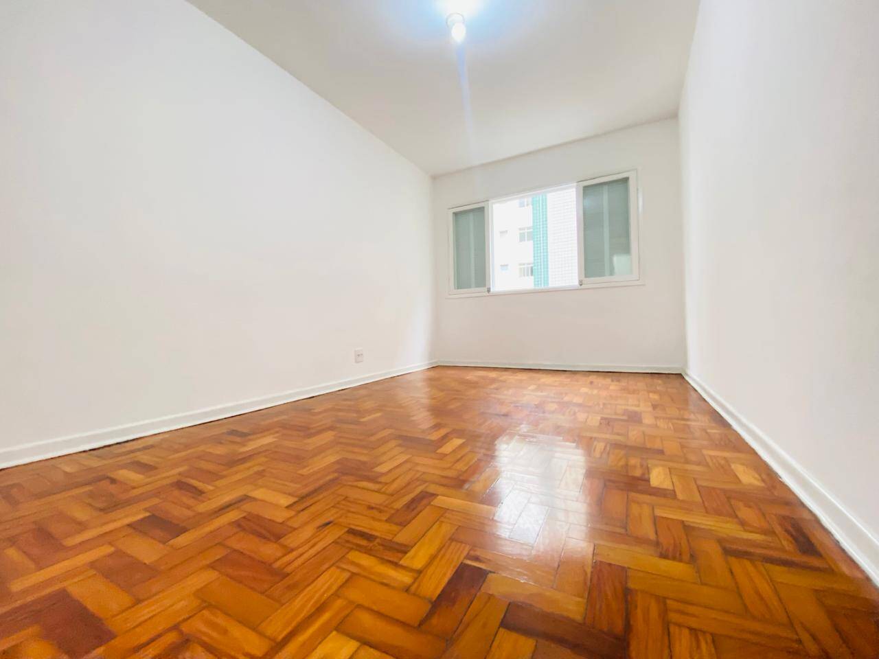 Apartamento para alugar sala-living  no Gonzaga em Santos