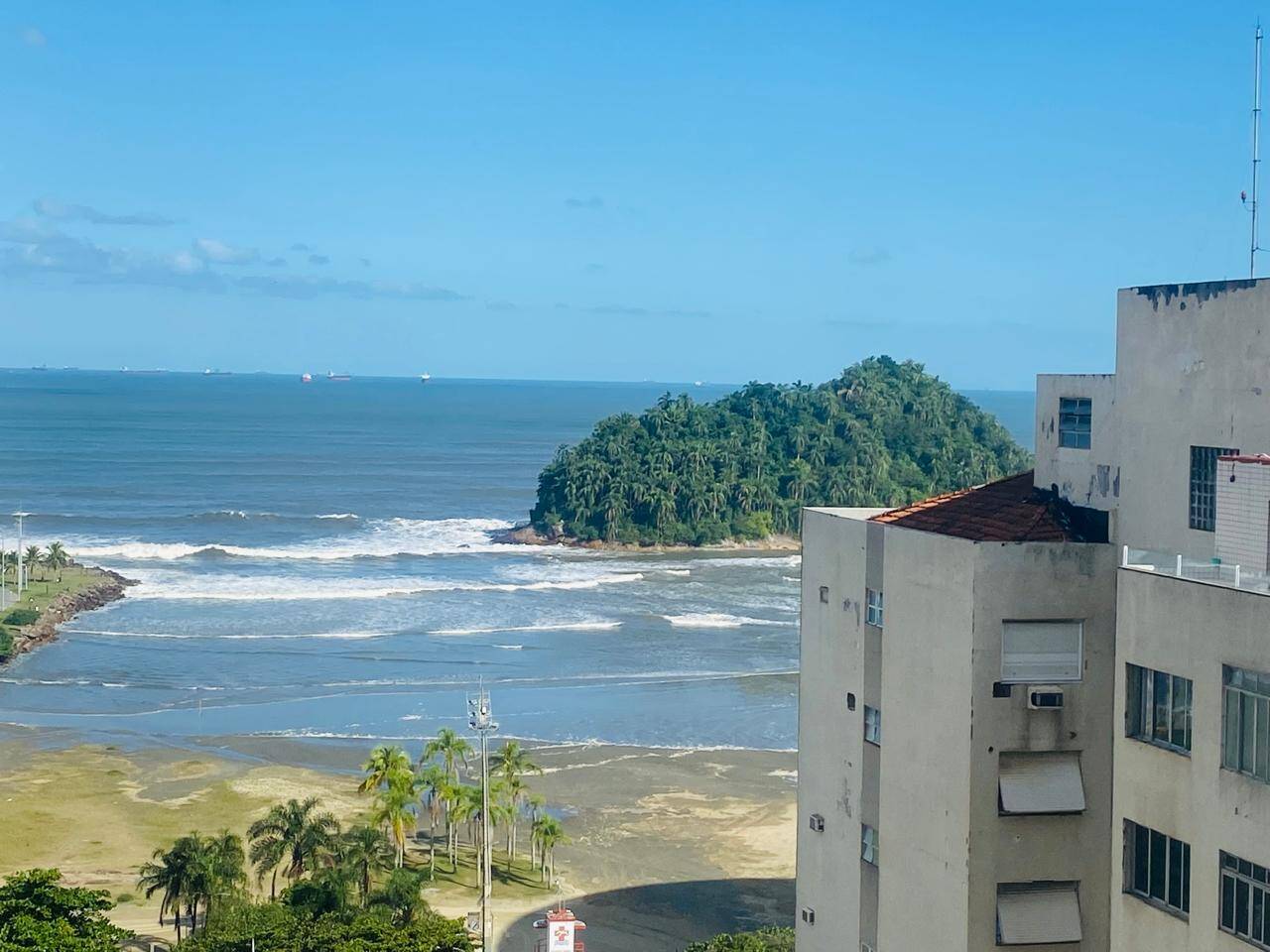 Aluga 1 quarto mobiliado, com vista mar, lazer, Edifício Mirante- Santos