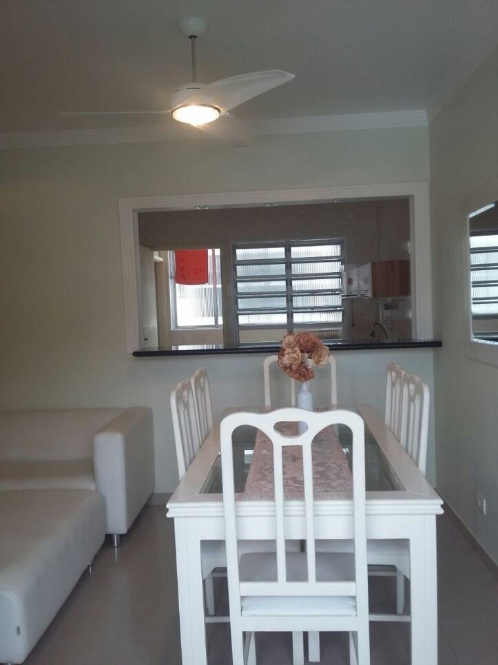 Apartamento 3 dormitórios,2 vagas de garagem na Enseada
