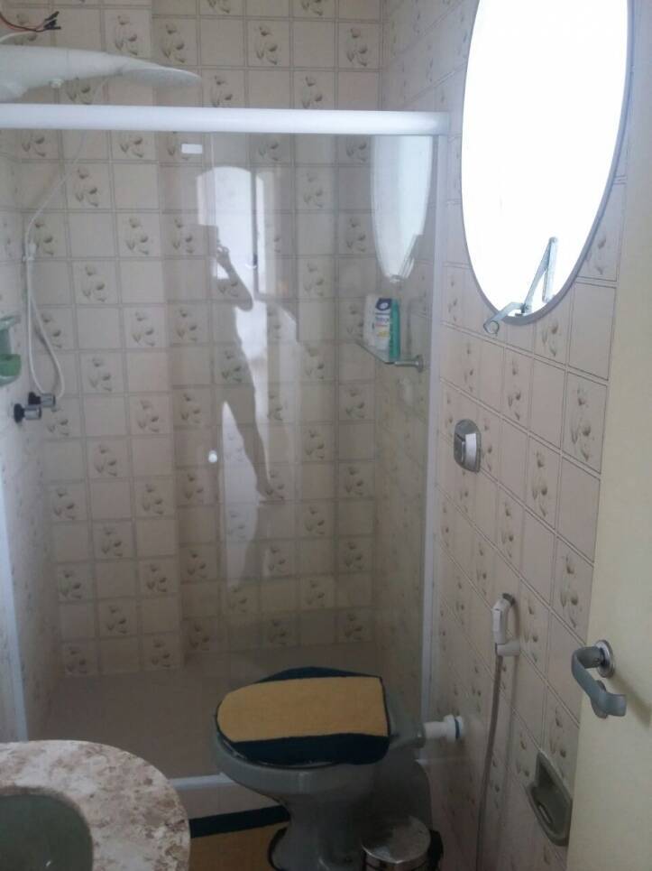 Apartamento 3 dormitórios,2 vagas de garagem na Enseada