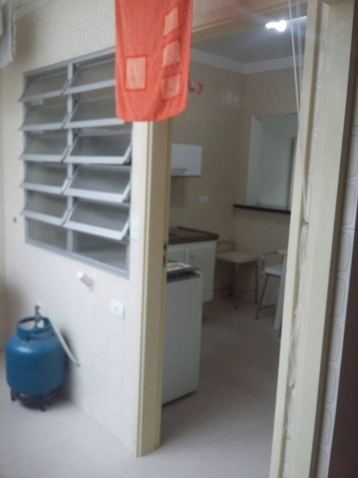 Apartamento 3 dormitórios,2 vagas de garagem na Enseada