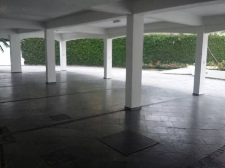 Apartamento 3 dormitórios,2 vagas de garagem na Enseada
