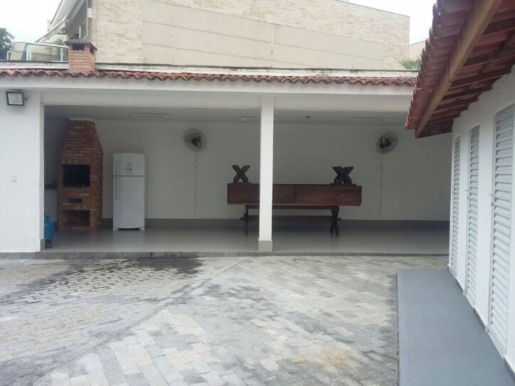 Apartamento 3 dormitórios,2 vagas de garagem na Enseada