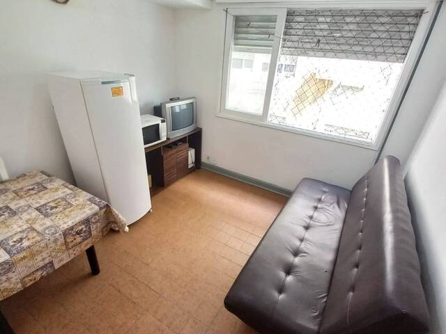 #5760 - Apartamento para Locação em Santos - SP - 2