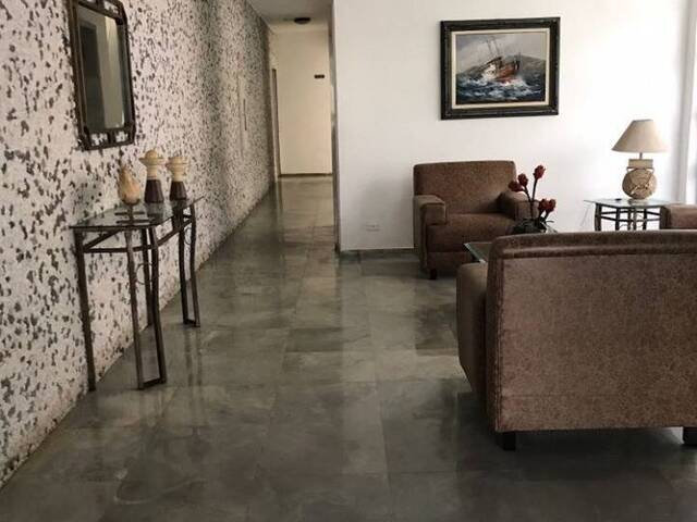 Apartamento para Venda em Santos - 2