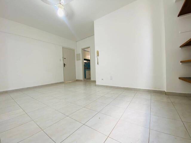 Apartamento para Venda em Santos - 4