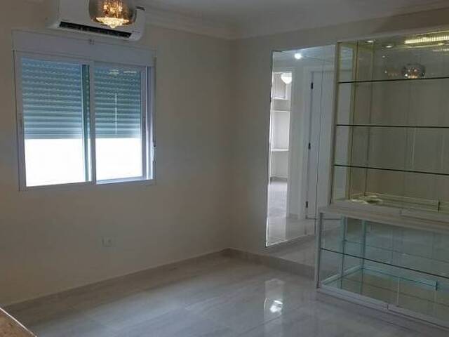 Apartamento para Venda em Santos - 4