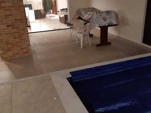 #3531 - Sobrado para Temporada em São Sebastião - SP