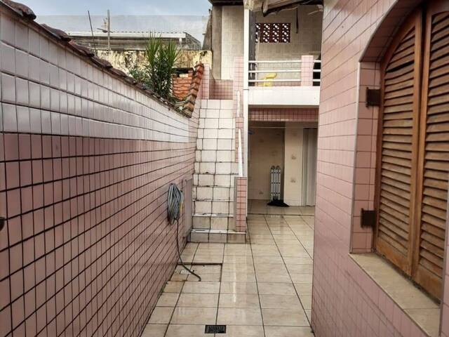 Casa para Venda em São Vicente - 4