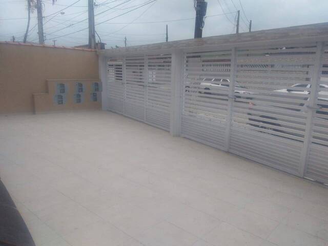 #3704 - Casa para Venda em São Vicente - SP