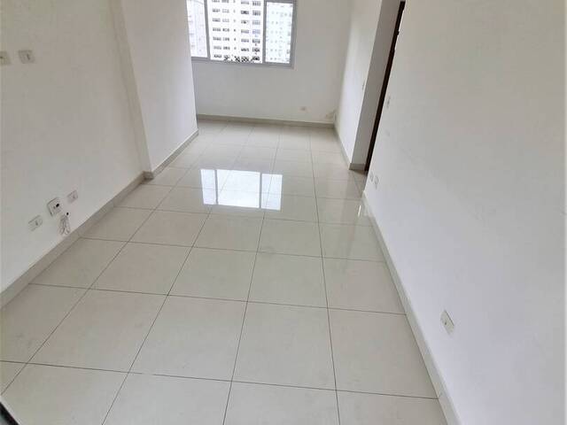 #5864 - Apartamento para Locação em Santos - SP - 2