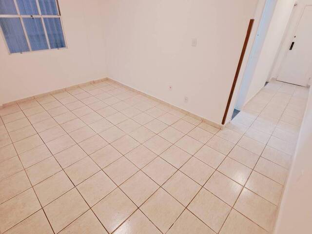 #5920 - Apartamento para Locação em Santos - SP - 2