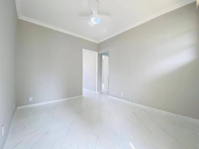 #6437 - Apartamento para Locação em Santos - SP - 2