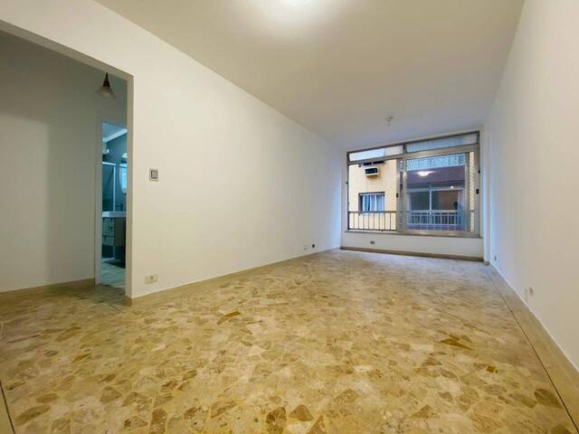 #6481 - Apartamento para Locação em Santos - SP - 1