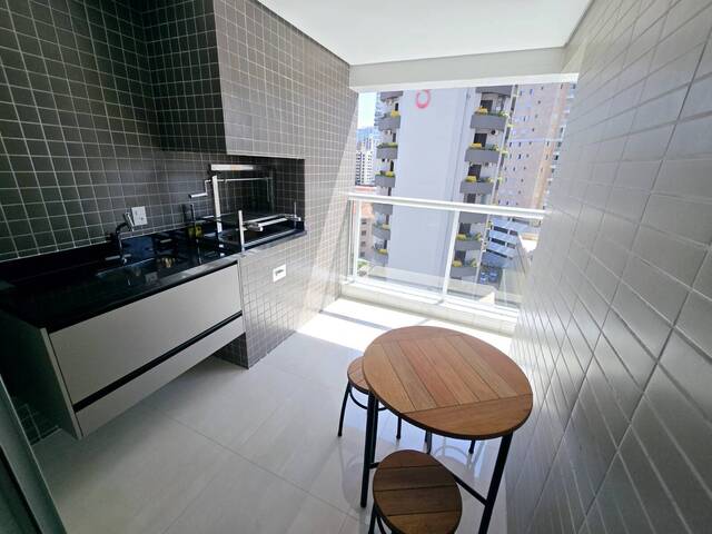 #6483 - Apartamento para Locação em Santos - SP - 2